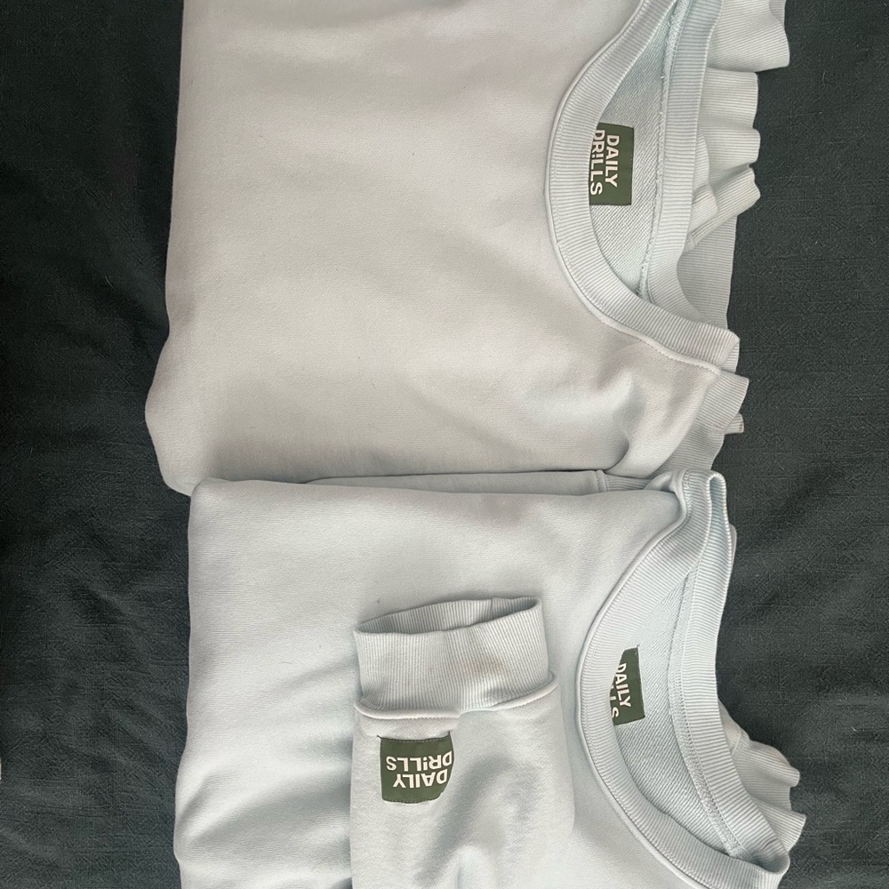 TWO- Daily Drills Oversized Crew S/M Color Lakeday